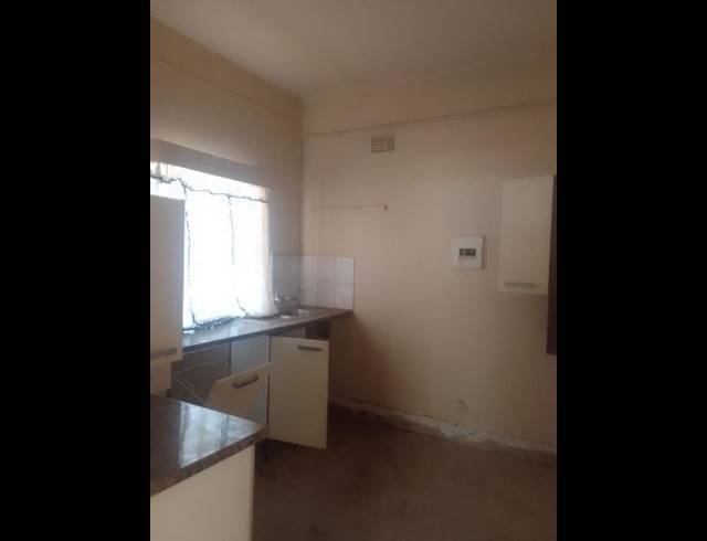 2 BEDROOM APARTMENT FOR SALE IN FLORIDA